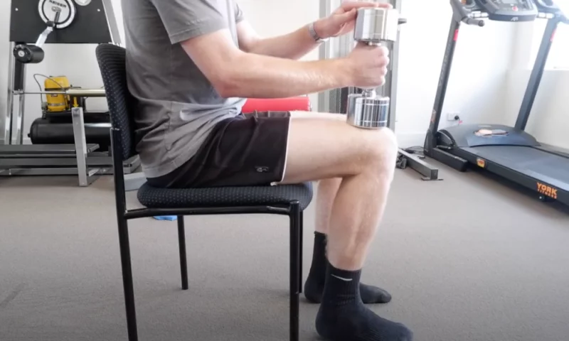 Physiotherapy consultation in progress at Saunders Physiotherapy clinic.